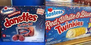 hostess strawberry donettes, red white and blue twinkies