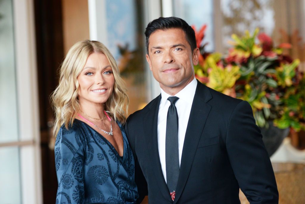 Kelly Ripa and Mark Consuelos Complete Relationship Timeline image