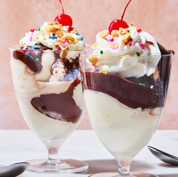 Hot Fudge Sundae hot fudge sundae