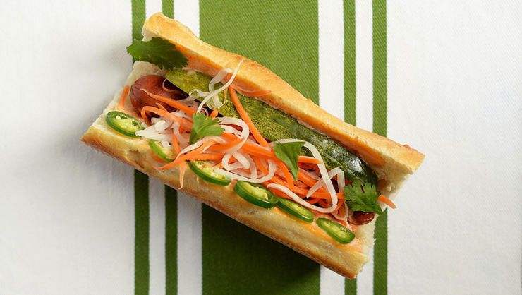 Bahn Mi Hotdog