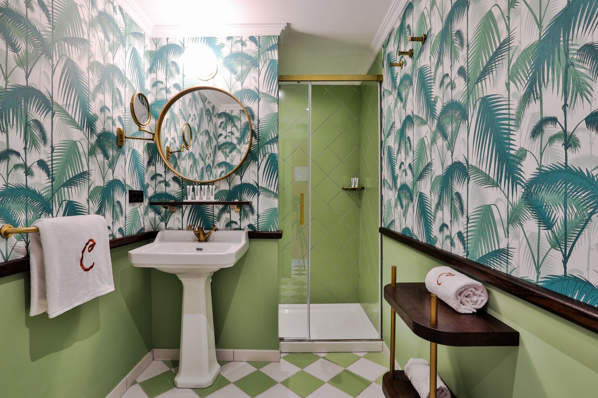 Hay una necesidad de accesorios Dependencia 20 baños con papel pintado: ideas y consejos para acertar