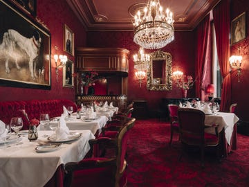 sala da pranzo di un hotel