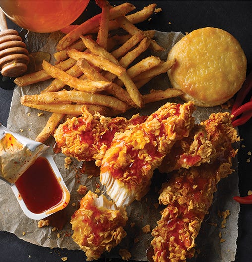 Dish, Food, Cuisine, Fried food, Crispy fried chicken, Junk food, Ingredient, Chicken and chips, Deep frying, Fried chicken, 