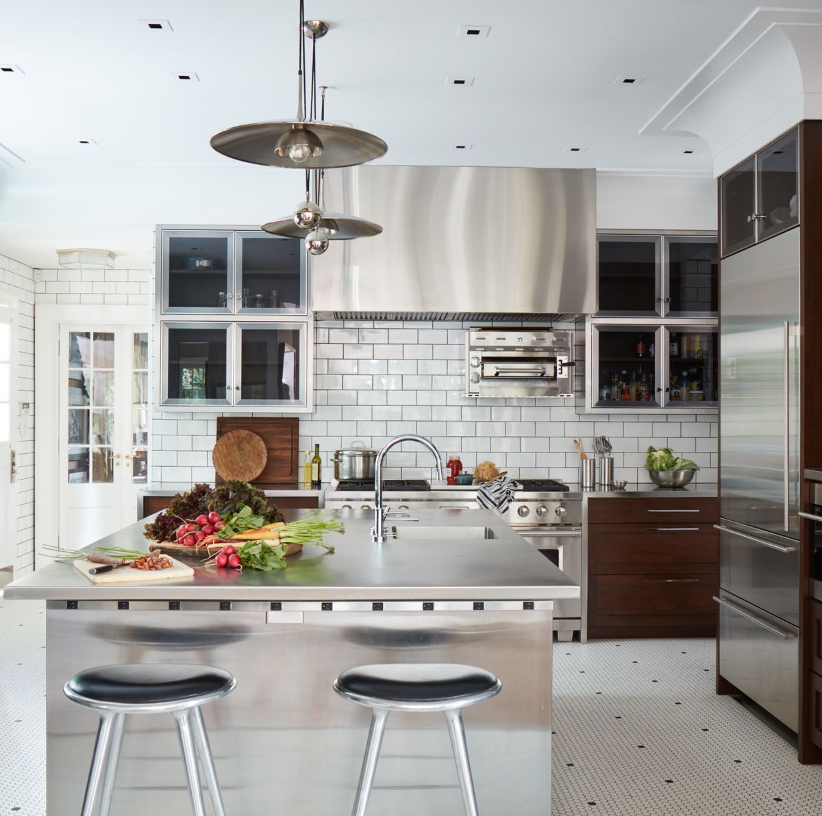 Stainless Steel Kitchen Cabinets with Center Island