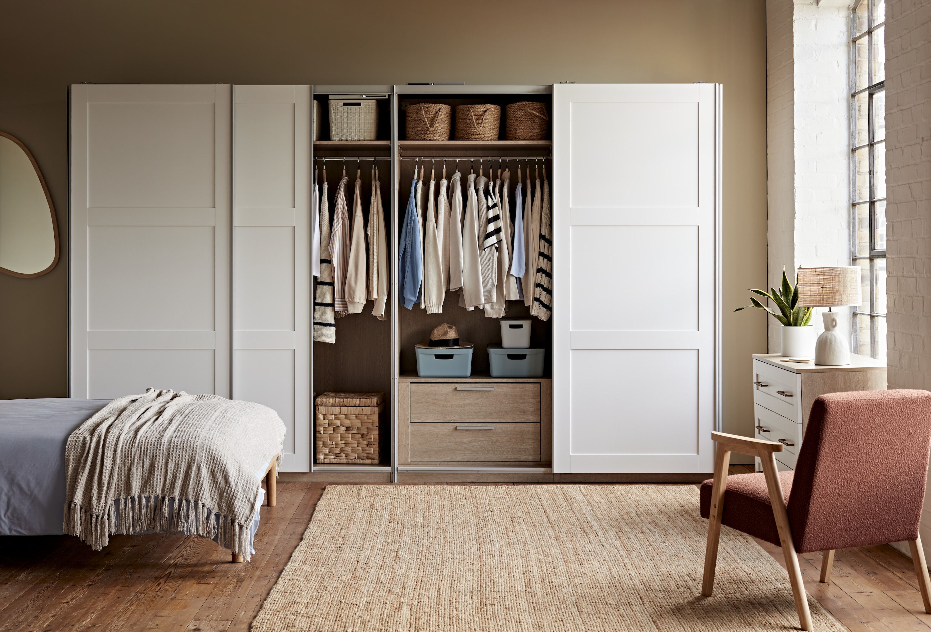 WIN House Beautiful Fitted Wardrobes Worth Up To 3 000