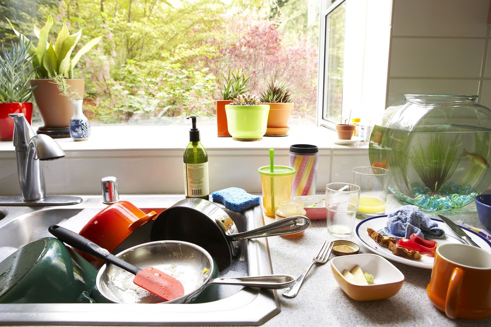 House & Home - 15+ Tidy Kitchens That Will Inspire You To Show Off Your  Cookware