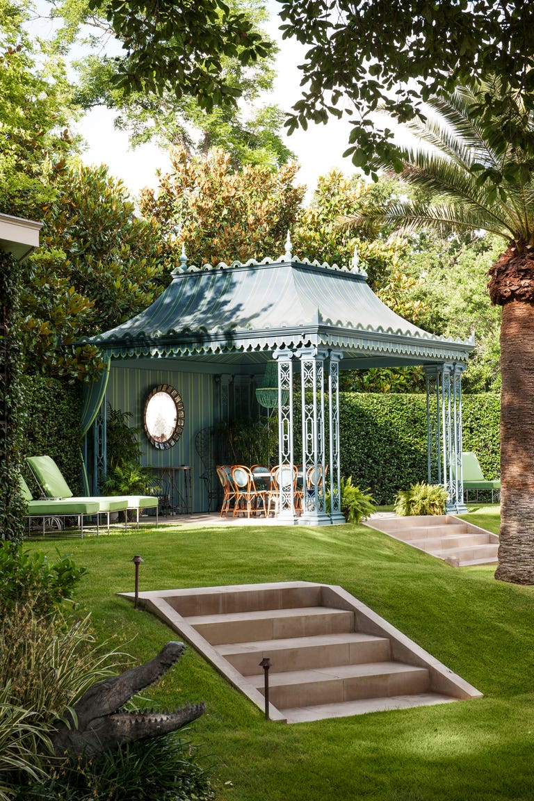 A French-Inspired Houston Garden by Curtis & Windham Architects﻿