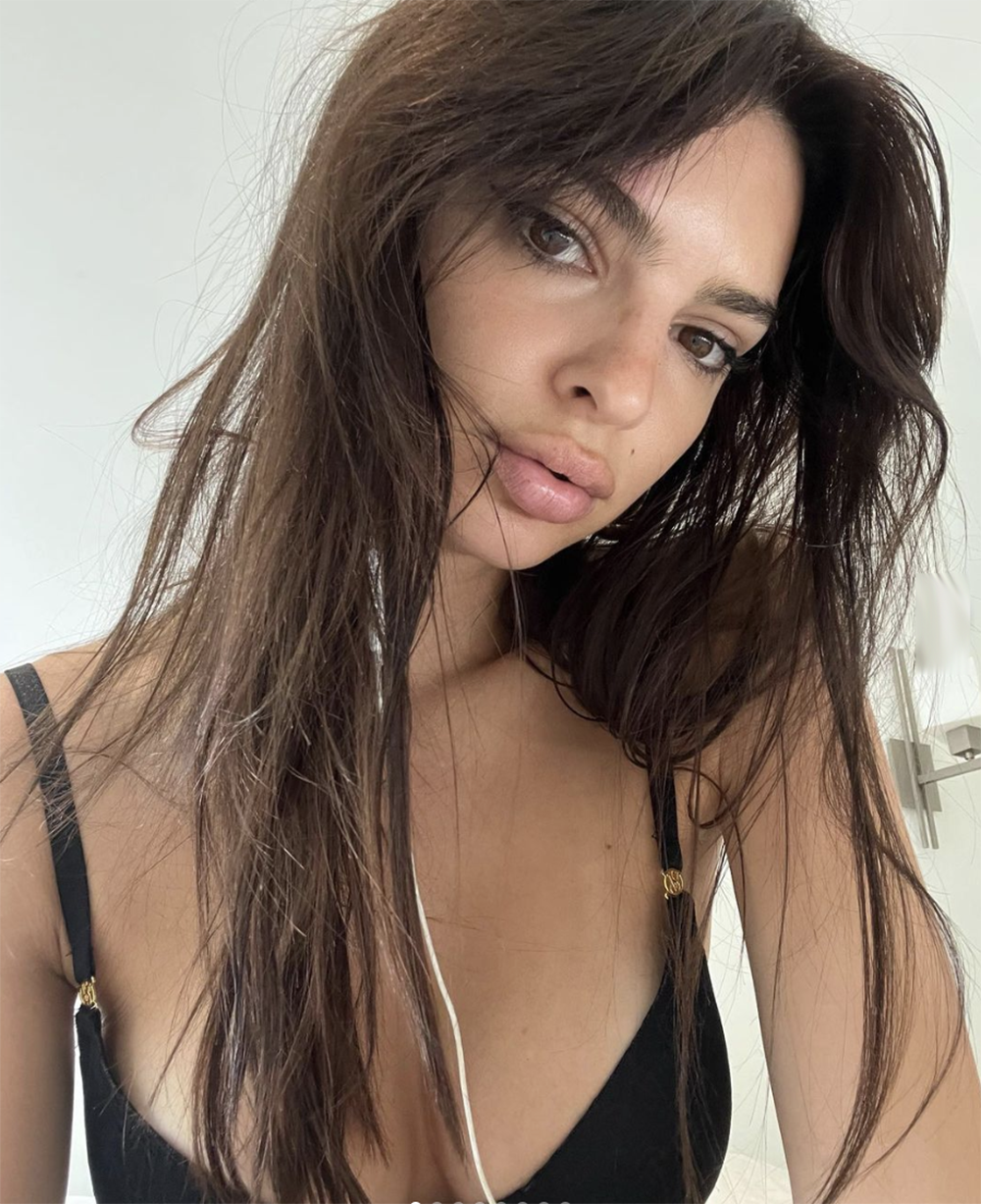 Emily ratajkowski leaked nude