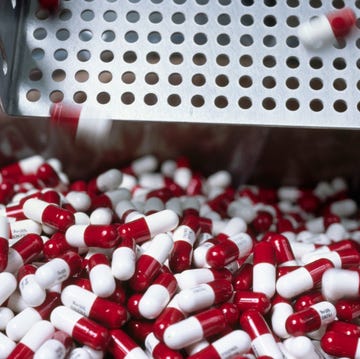 how much did johnson and johnson lose in the tylenol scandal in 1980s tylenol capsules roll by on the production line at johnson johnson, shortly after their re release following the chicago tylenol poisonings of 1982. the company pulled the capsules until new safety seals could be added to the drug's packaging. | location: fort washington, pennsylvania, usa.