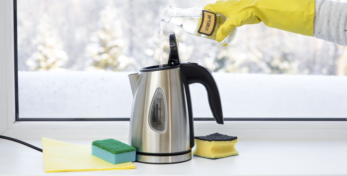 https://hips.hearstapps.com/hmg-prod/images/how-to-clean-an-electric-kettle-1582210366.jpg?crop=1.00xw:0.745xh;0,0.196xh&resize=1200:*