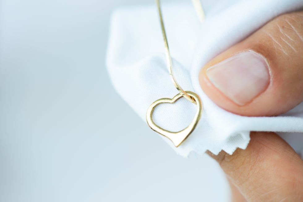 how to clean gold jewellery