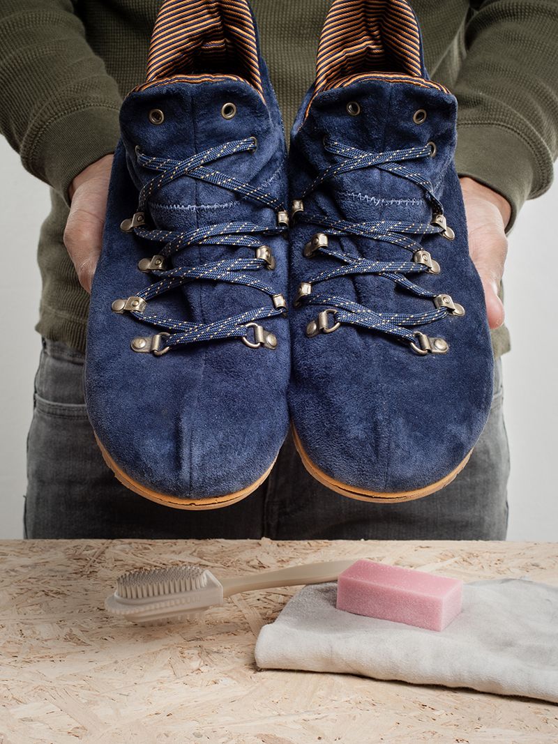 how to clean suede boots, using a suede brush, eraser and cloth with vinegar