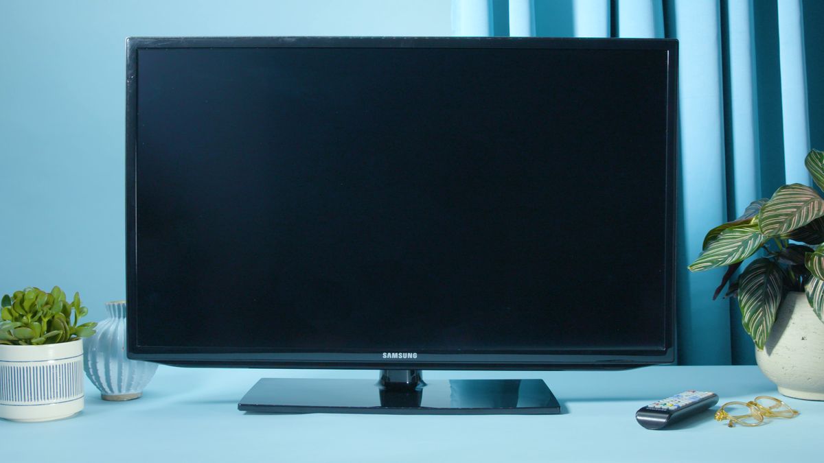 rørledning videnskabelig Optimisme How to Clean a TV Screen the Right Way