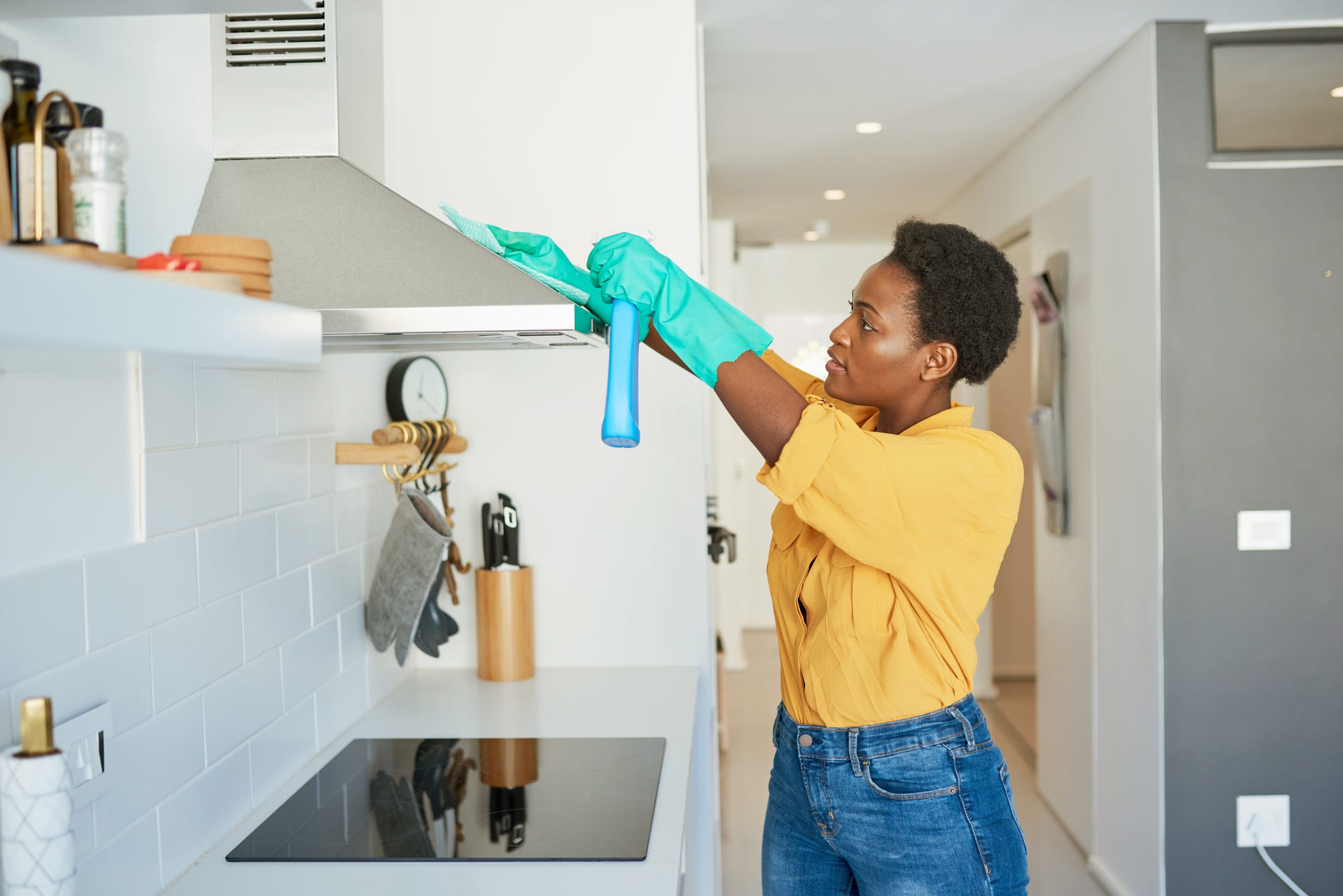 How to clean your kitchen extractor fan - Good Housekeeping