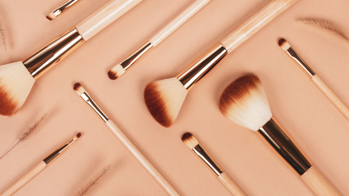 How to clean makeup brushes at home, with expert advice
