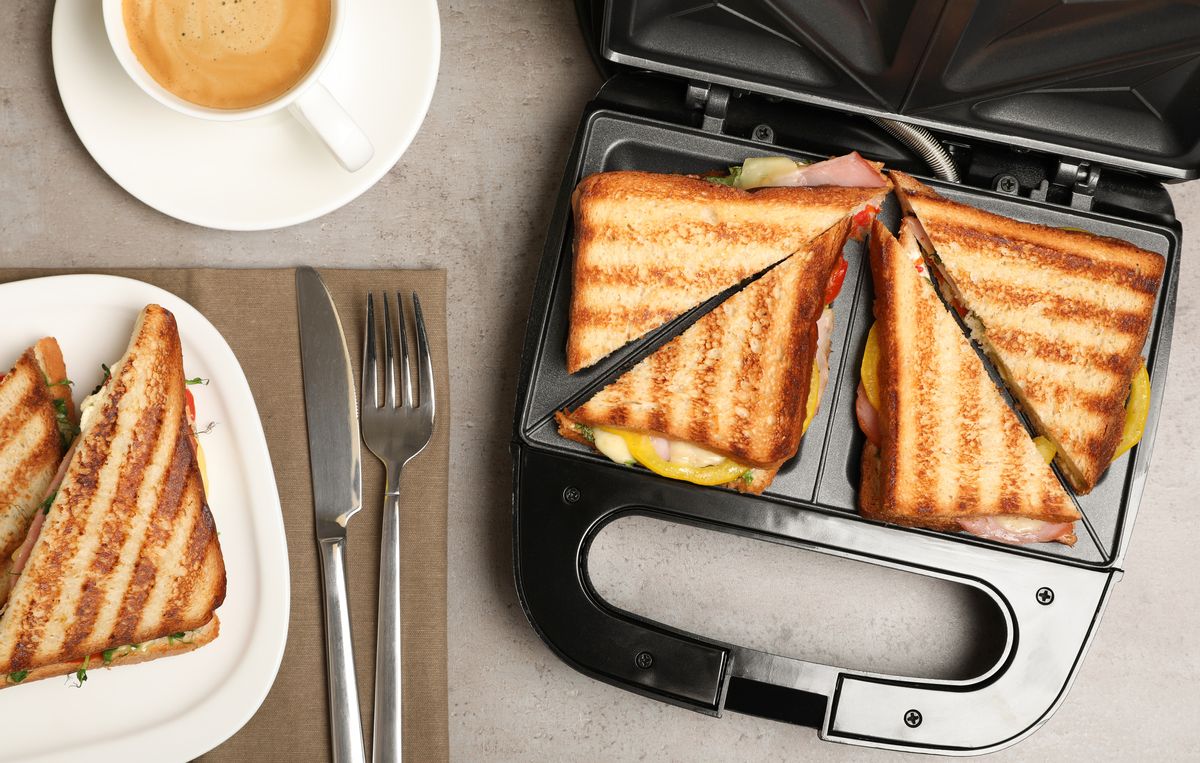 how to clean your toastie maker