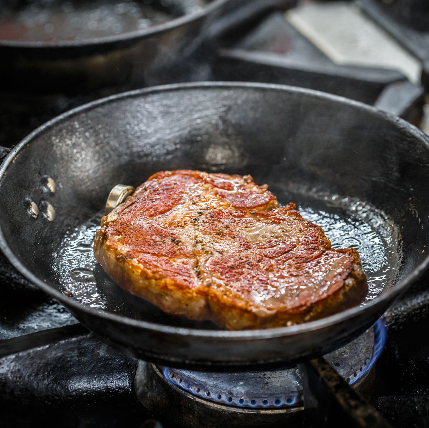 There's Only One Right Way to Cook Steak