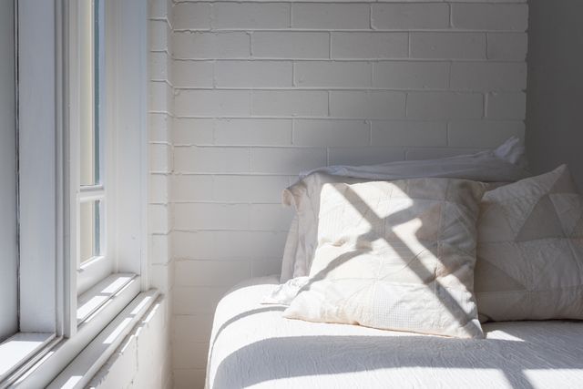 how to cool down your bedroom in summer