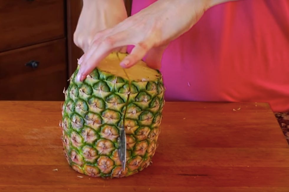 How to Cut a Pineapple Easily - Cutting Up a Pineapple in 4 Steps