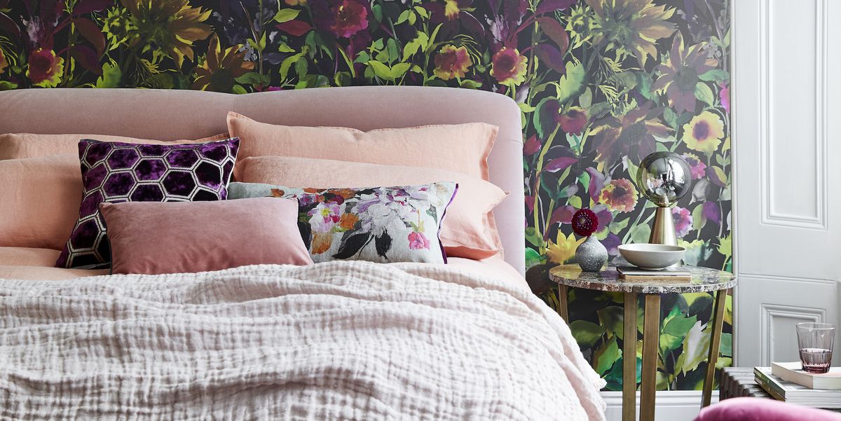 10 ways to style your bed like a pro