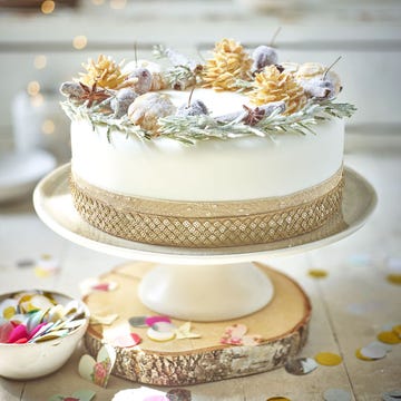 how to ice a christmas cake