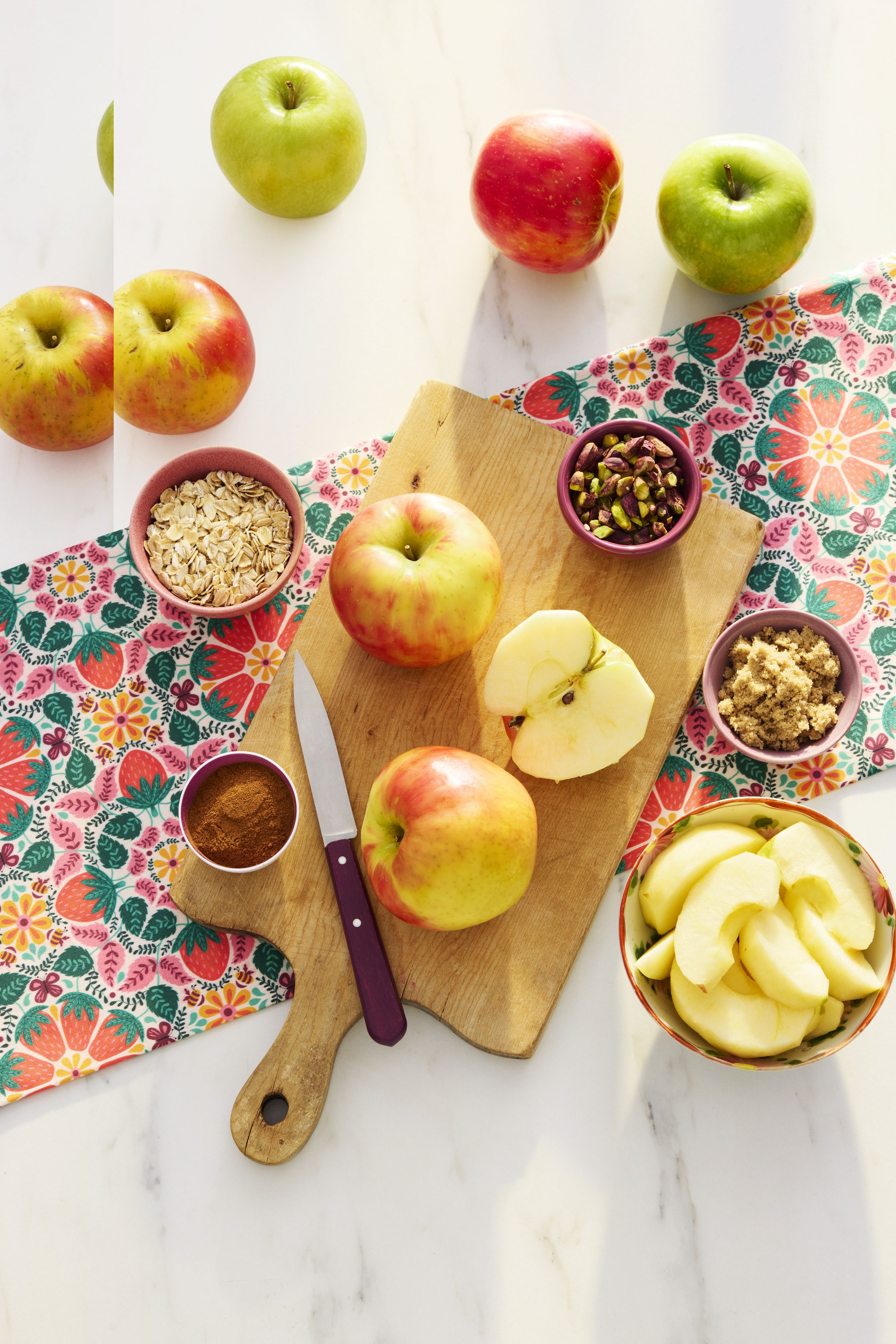 7 Easy Ways to Keep Apples From Browning - Evolving Table