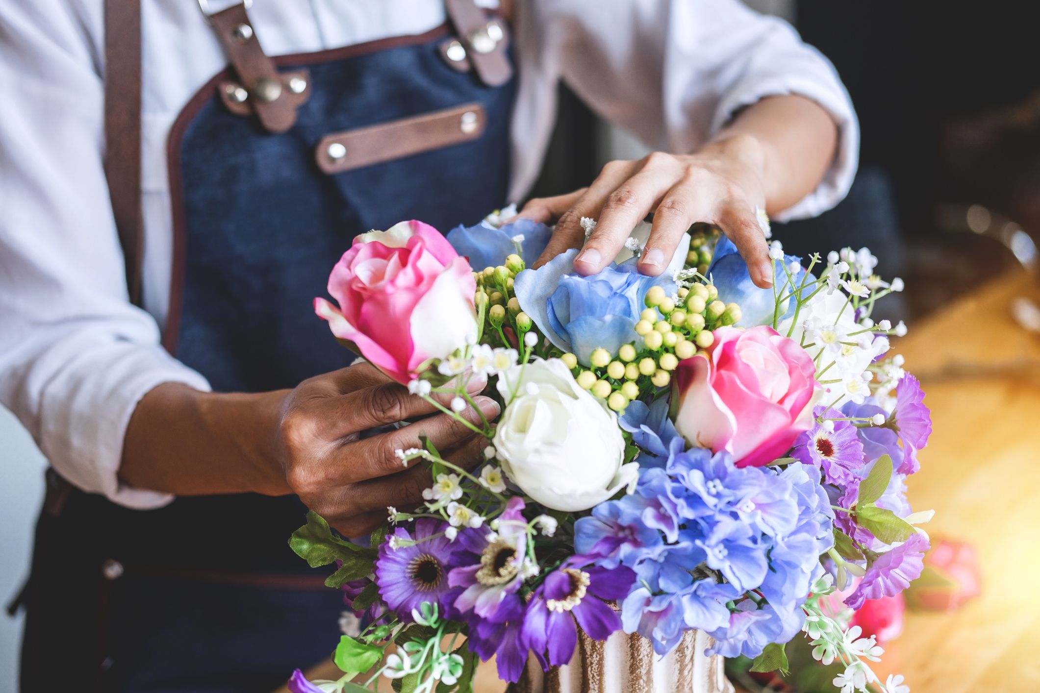 How to use Anti-transpirants on your Fresh Flower Arrangements for longer  lasting flowers! 