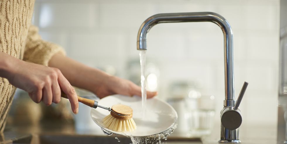 how to keep the kitchen sink sparkling