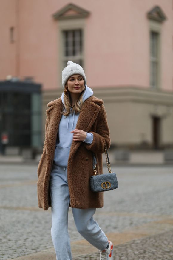 How to Layer Clothes for Winter, According to Style Experts