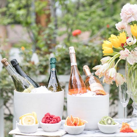 how to set up a mimosa bar