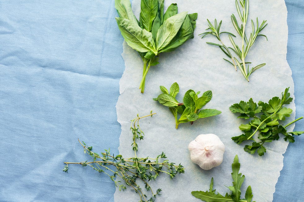 How to Make a Bouquet Garni, One of Ree Drummond's Cooking Tricks