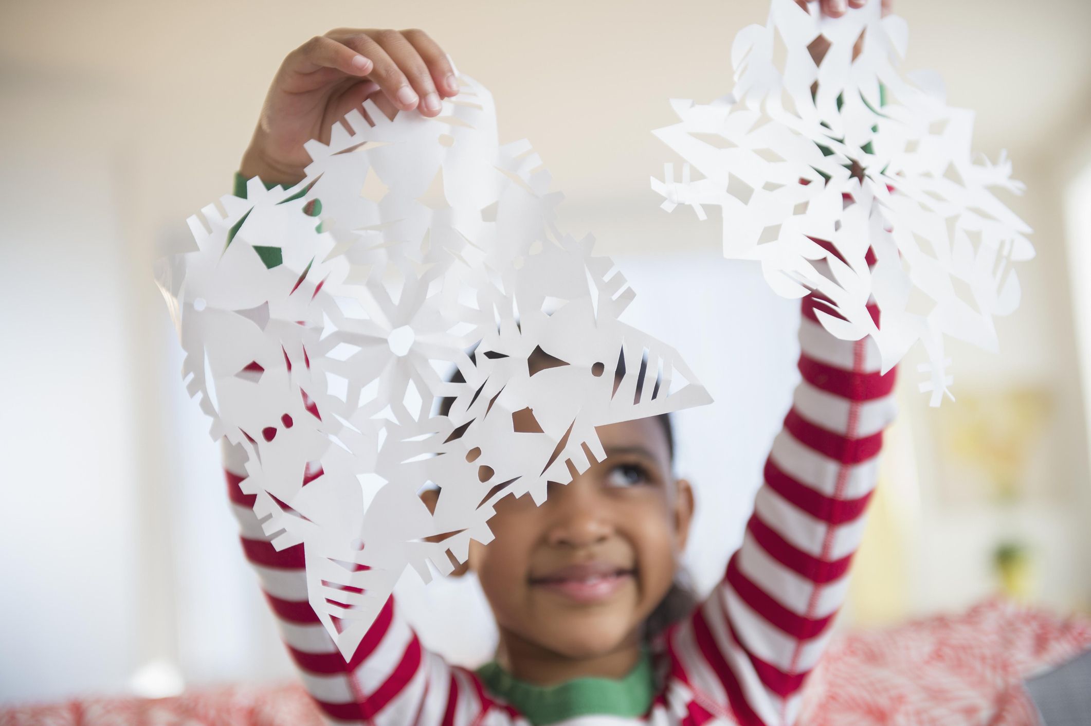 EASY Paper snowflake in 5 minute craft - Paper snowflake - DIY