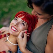 how to navigate your first queer date