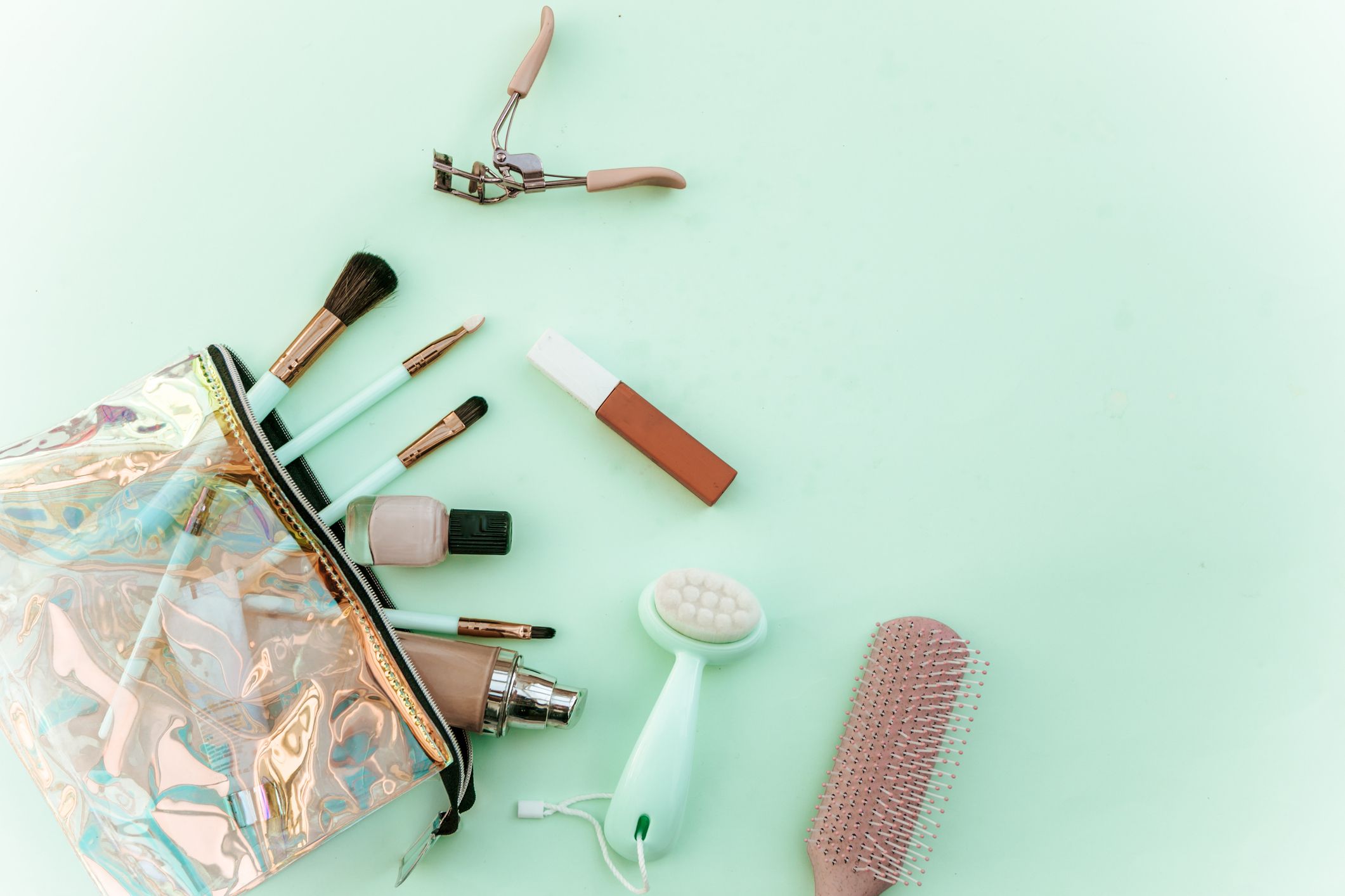 Decluttering tips to organise your makeup bag and toiletry stash