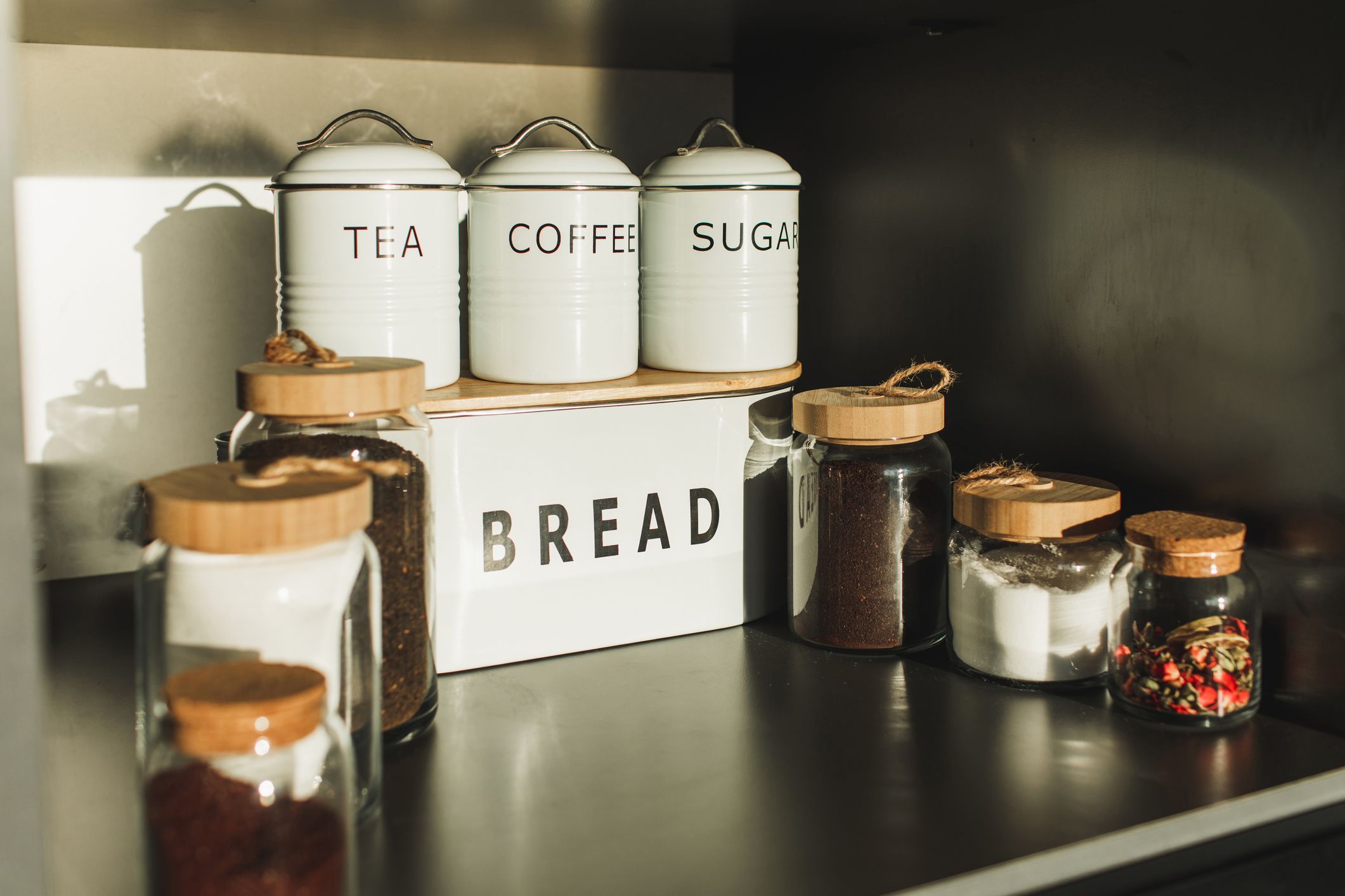 Savvy Food Storage Solutions for Your Kitchen