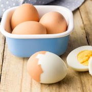 how to peel hard boiled eggs
