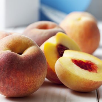 how to pick ripe peach