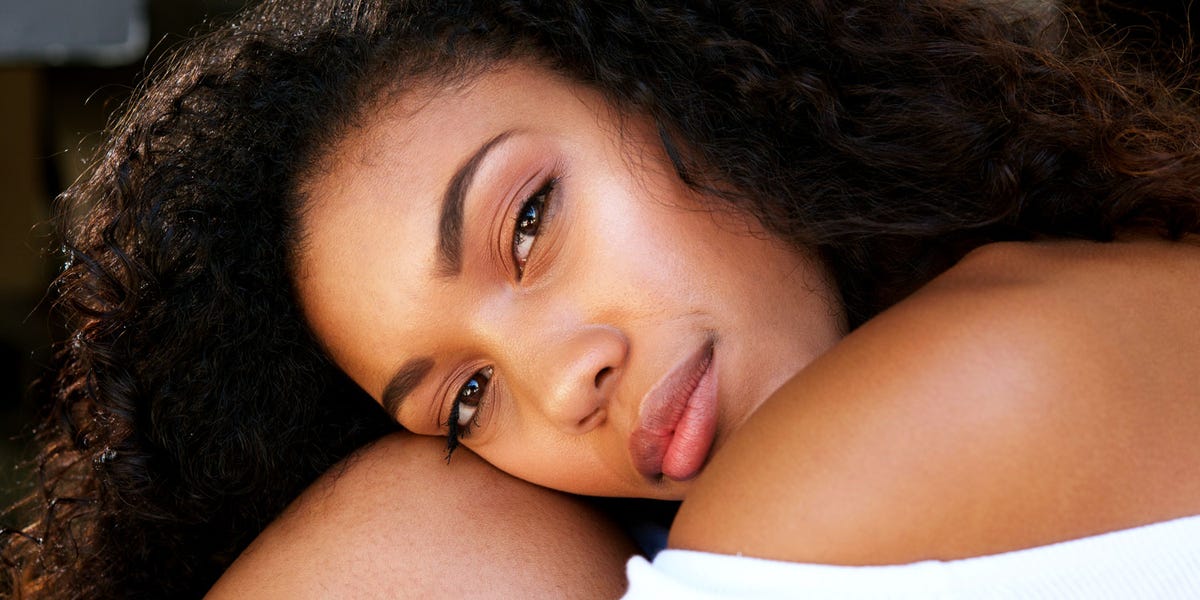 How to Pop a Pimple — The Right Way to Get Rid of Zits