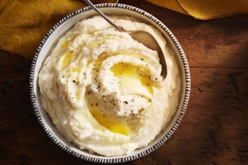 mashed potatoes in a bowl, how to reheat mashed potatoes