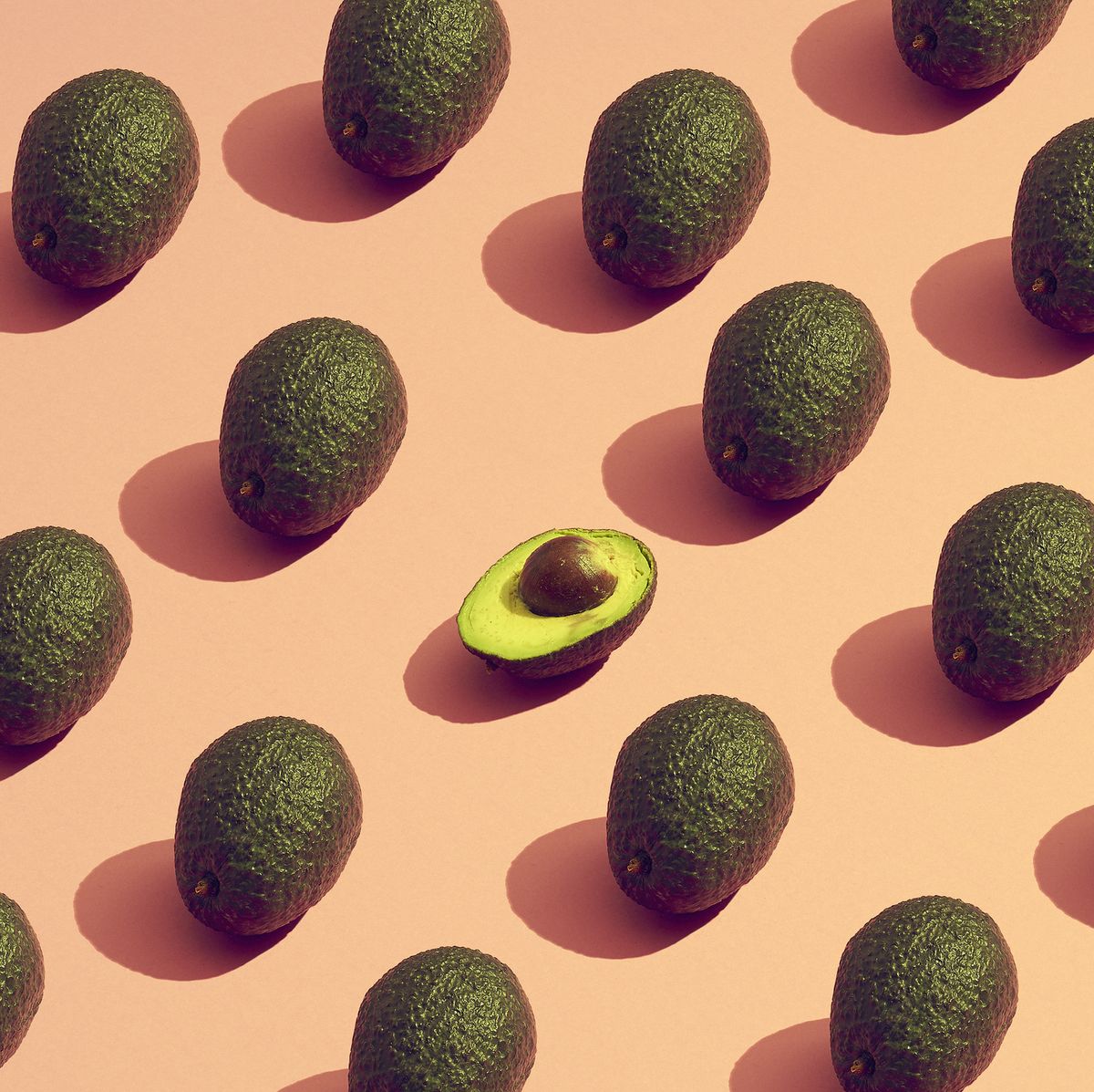 https://hips.hearstapps.com/hmg-prod/images/how-to-ripen-avocado-quickly-642af818bd522.jpg?crop=0.669xw:1.00xh;0.166xw,0&resize=1200:*