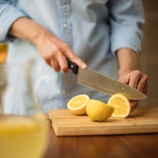 How to sharpen a kitchen knife