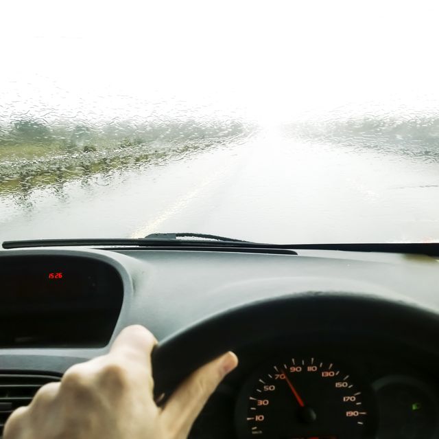 how to stay safe when driving in the rain