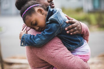 how to comfort kids tragic news  how to talk to kids about tragedy