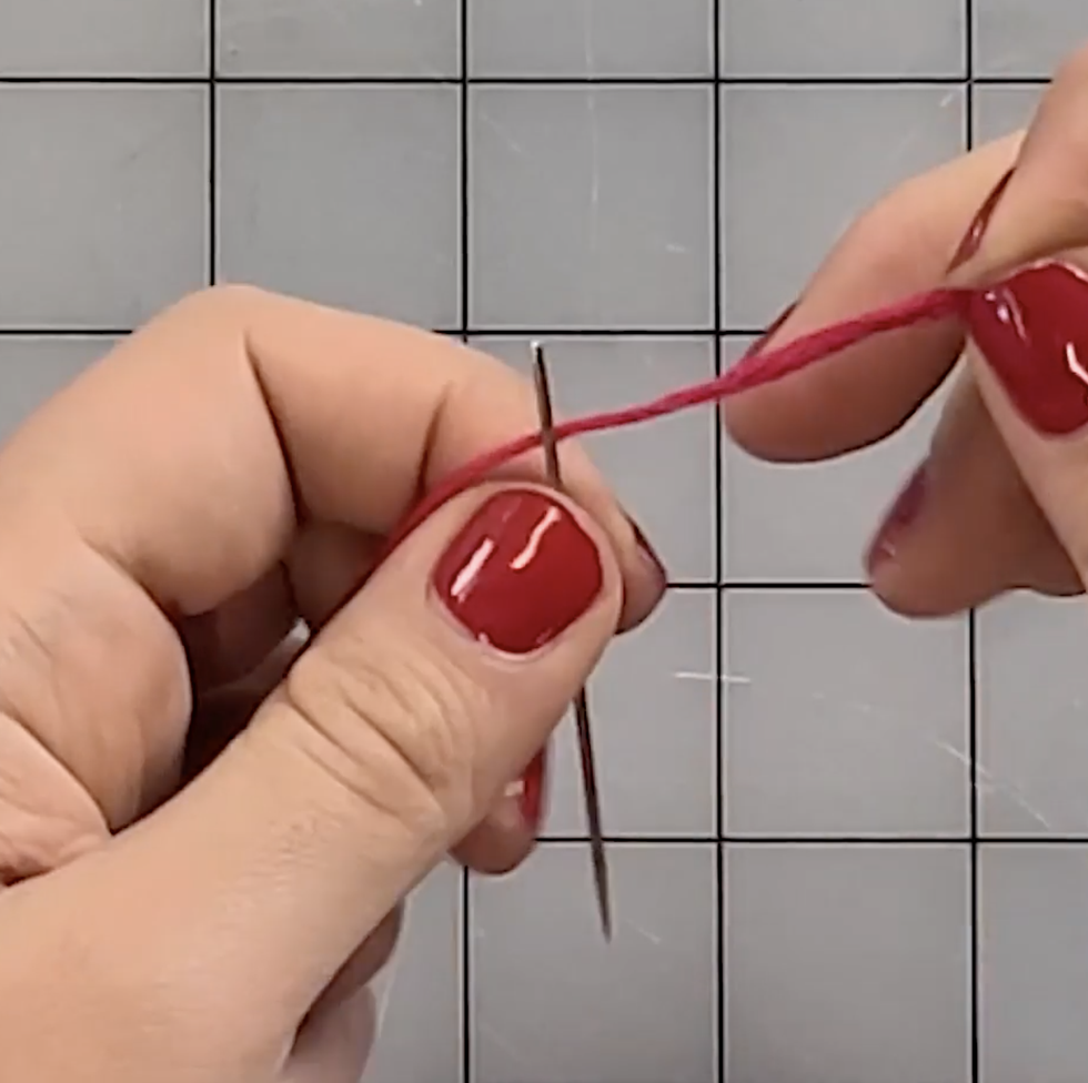 How to Thread a Needle! Easy, but Different to the Traditional Way