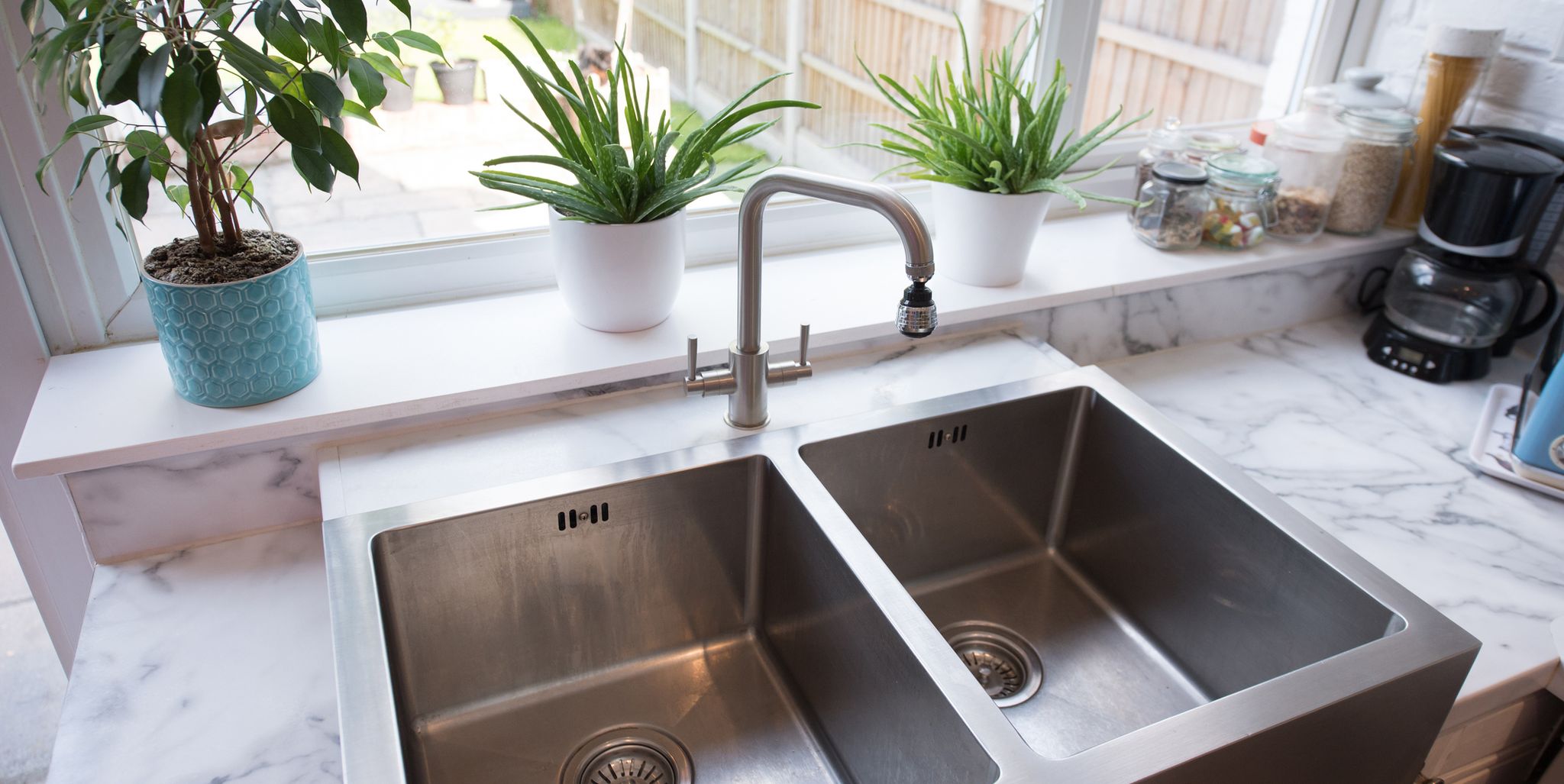how to unblock kitchen sinks
