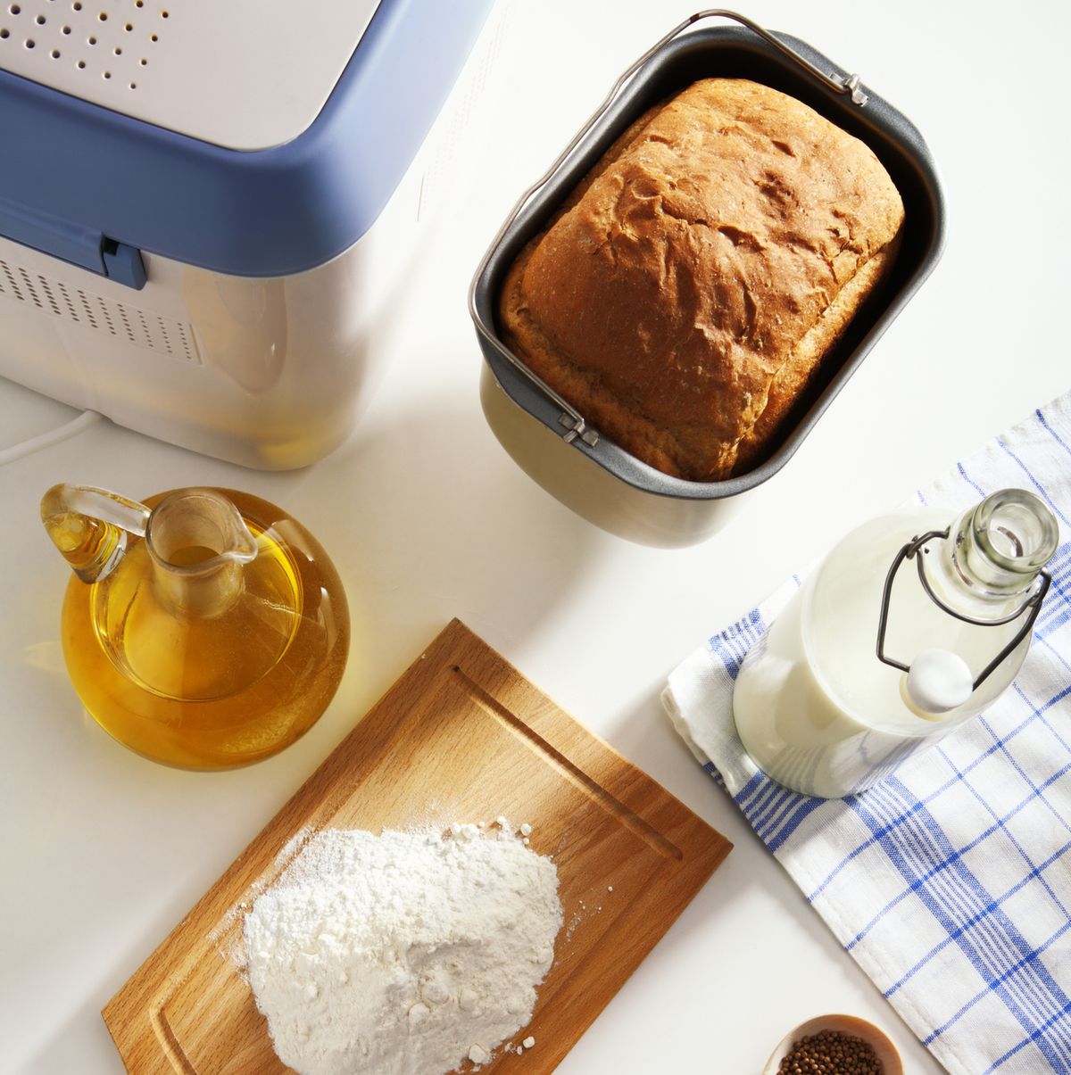 The Elite Gourmet Bread Machine Recipes: Solutions As To How To Use Your Elite  Gourmet Bread Machine on Apple Books