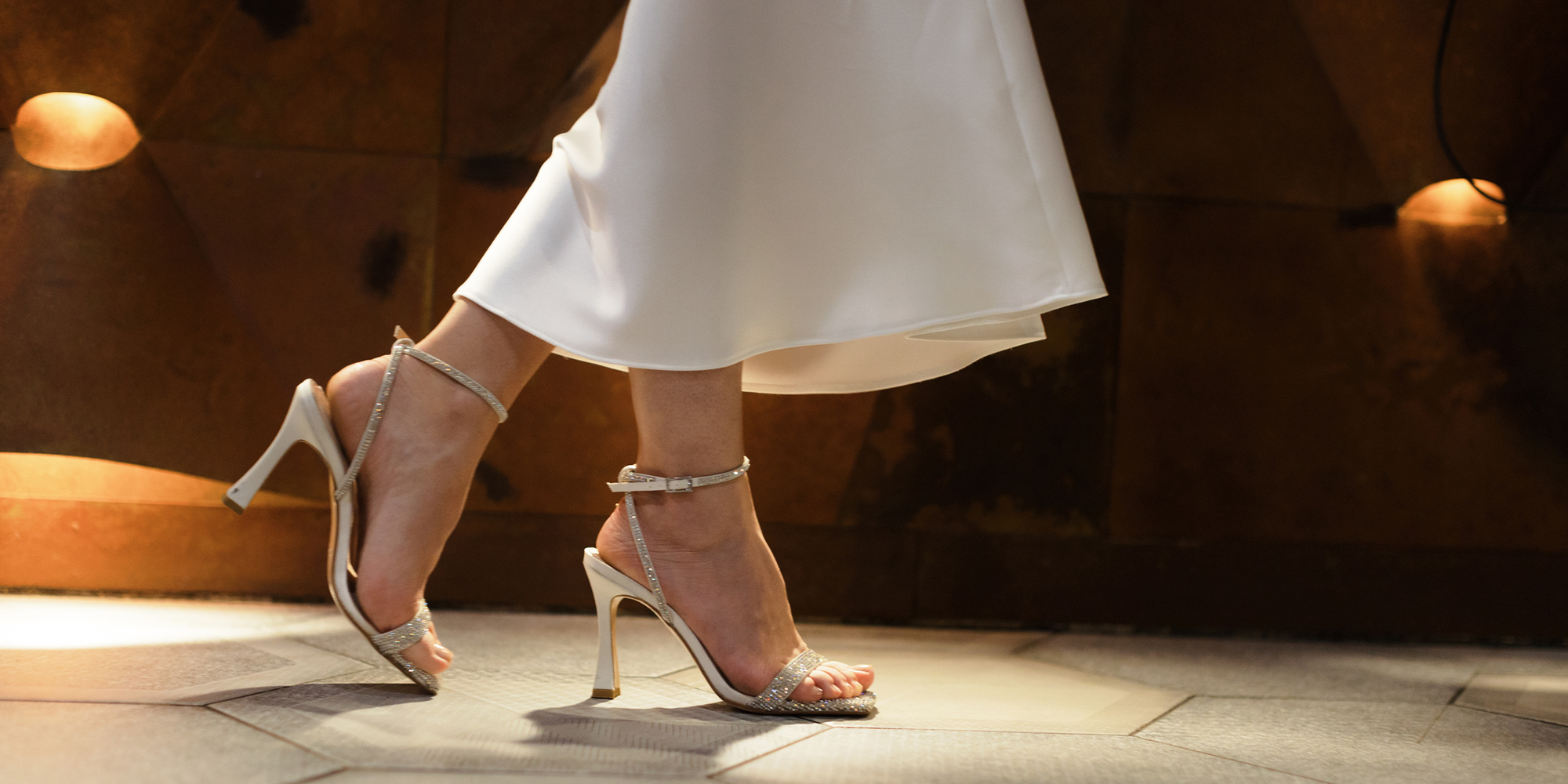 How to walk in high heels without pain, according to an expert photo