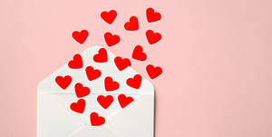 how to write a love letter, according to experts