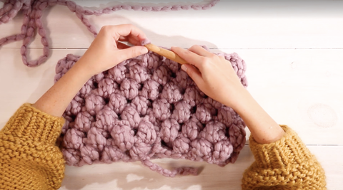 how to crotchet for beginners, a bobble cowl