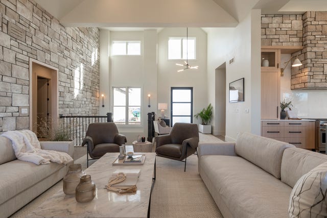 HGTV Fans Are Sounding Off About this Living Room Reno—But You Need the ...